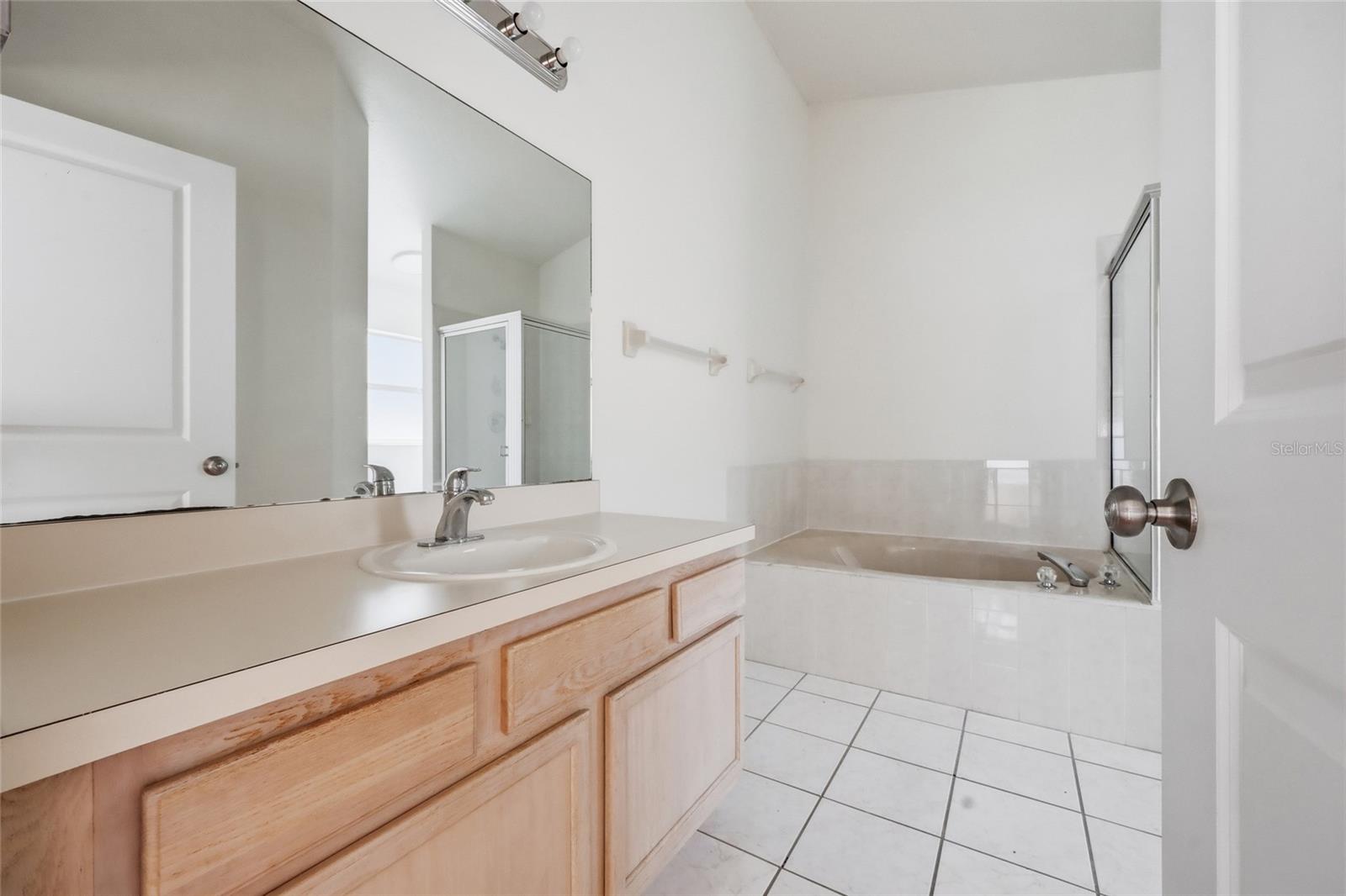 LAKEVIEW VILLAGE - Residential