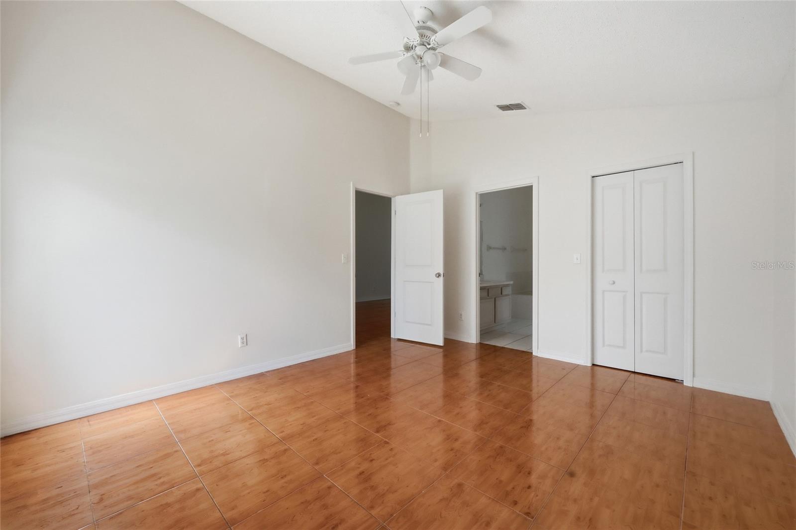 LAKEVIEW VILLAGE - Residential