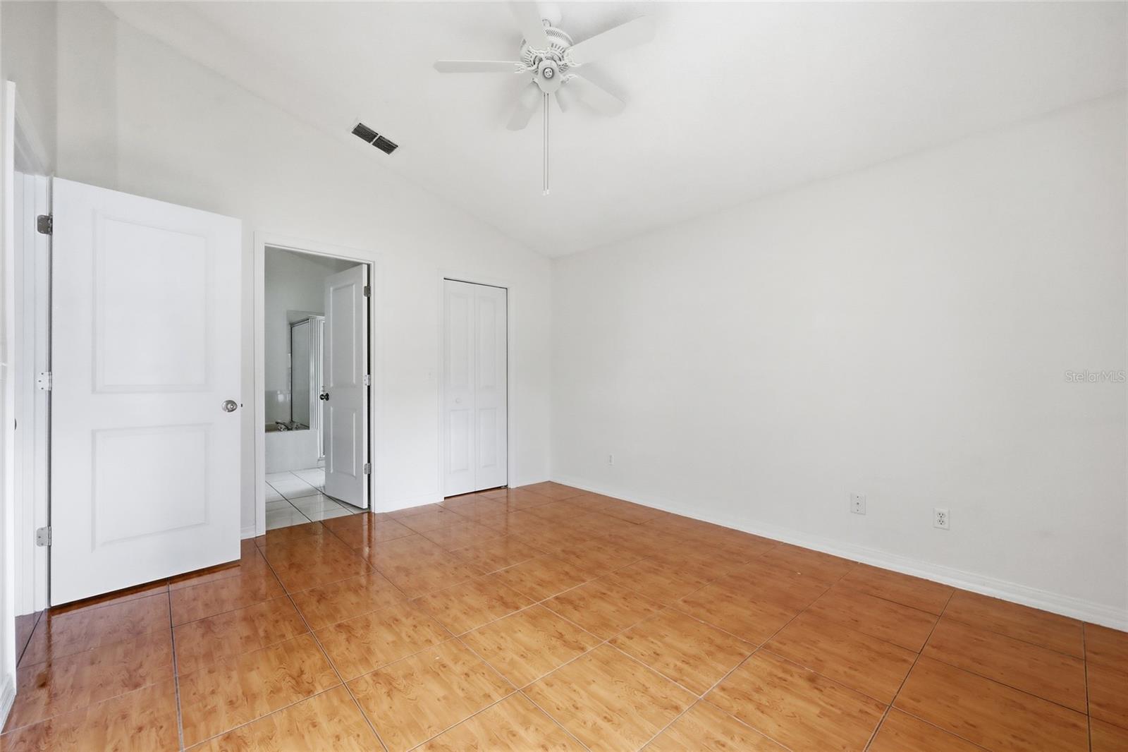 LAKEVIEW VILLAGE - Residential