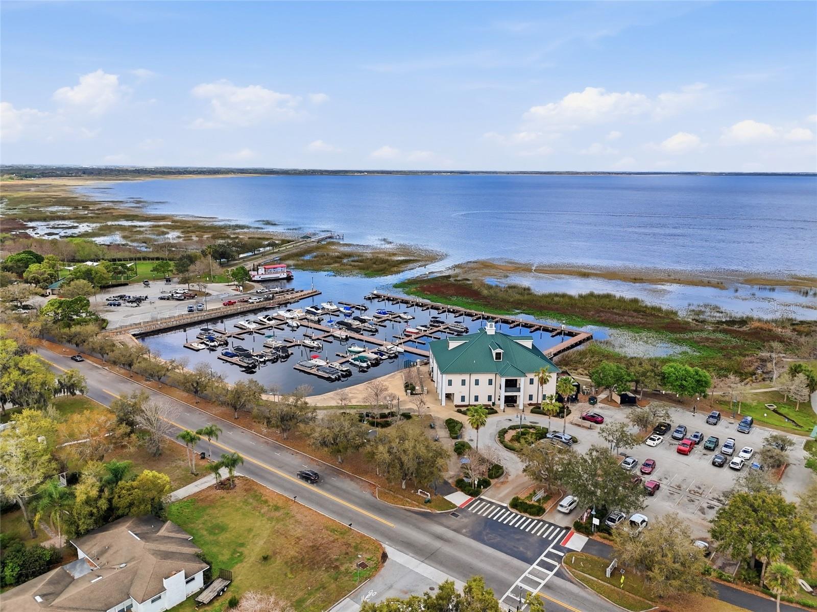 LAKEVIEW VILLAGE - Residential