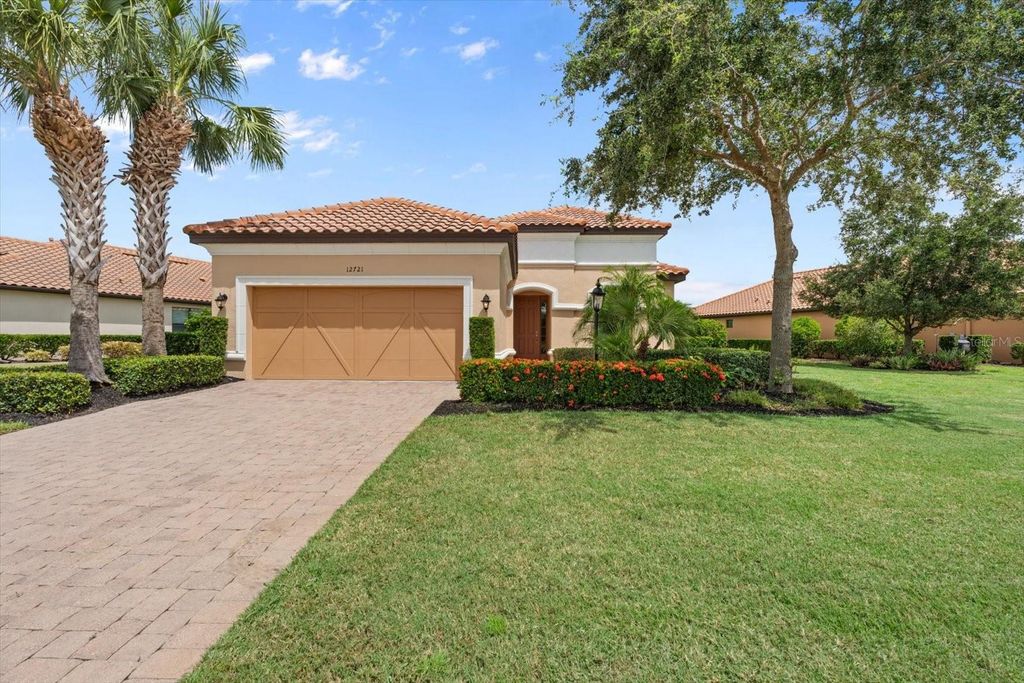Photo of 12721 Fontana Loop, Bradenton, FL 34211 (MLS # A4668026)