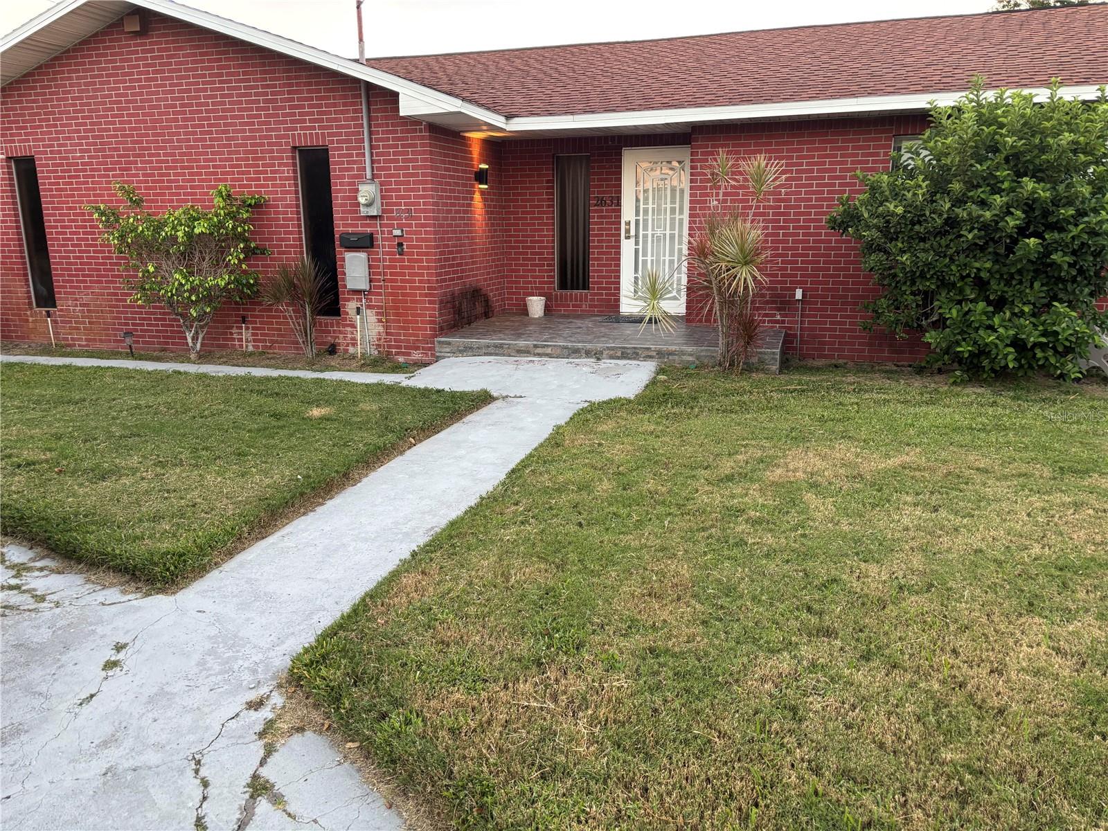 Large Home (2588 Heated sq feet) that was victim of Flooding from Hurricane Duo. Great Split floor plan with Master Suite that includes large walk-in closet Except for Bonus room with Ceramic tile, all flooring removed. You will be starting from the frame. Or since house sits on 2 lots, you could instead tear down house an build two (2) Spacious 2 Car Garage, Easy entrance to 37th street from Circular drive. BUYER IS RESPONSIBLE FOR VERIFYING DIMENSIONS OF ROOMS. Currently combination lockbox on property. Call Agent for Code. Supra lockbox on Saturday.
Please refer to attached documents for List of Items that DO NOT CONVEY.