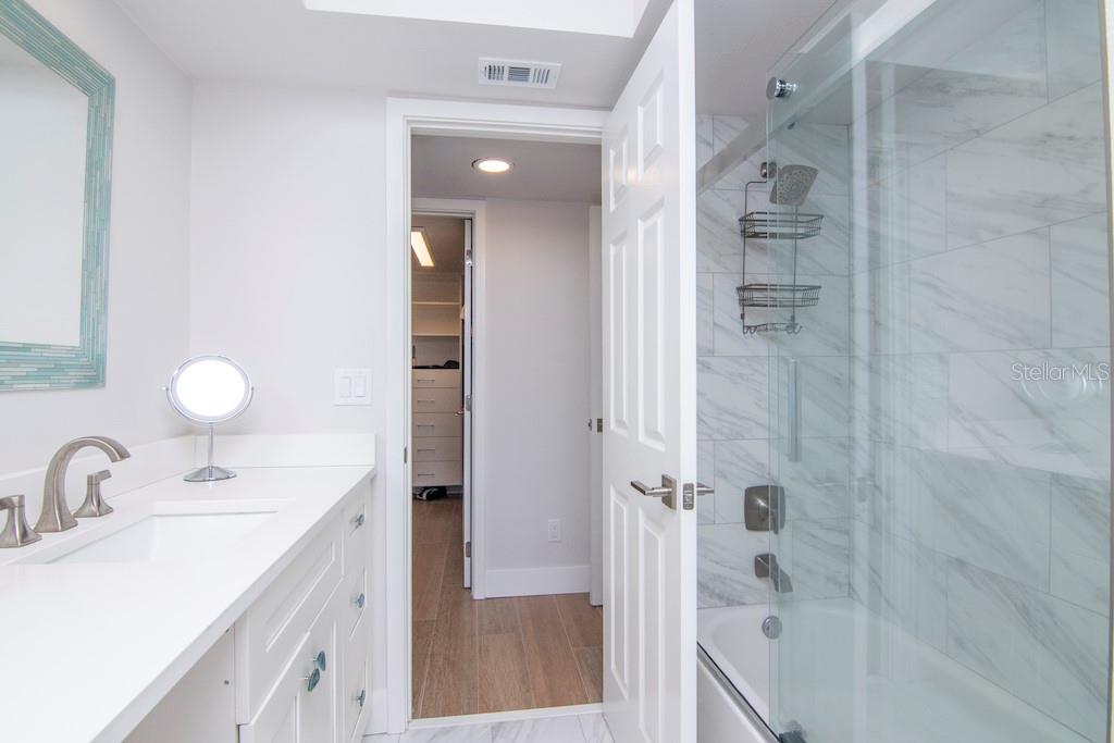 MARINA BAY OF ST PETERSBURG BEACH - Residential Lease