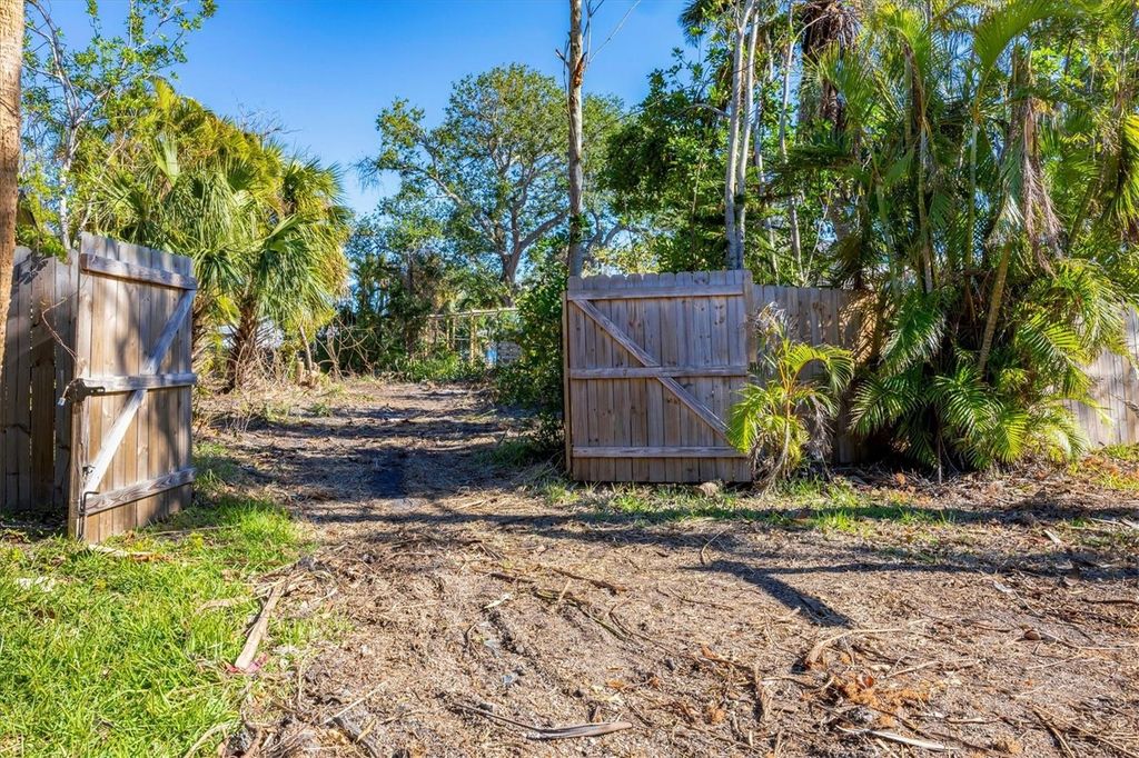 Photo of 5219 Calle De Rio, Sarasota, FL 34242 (MLS # A4632487)