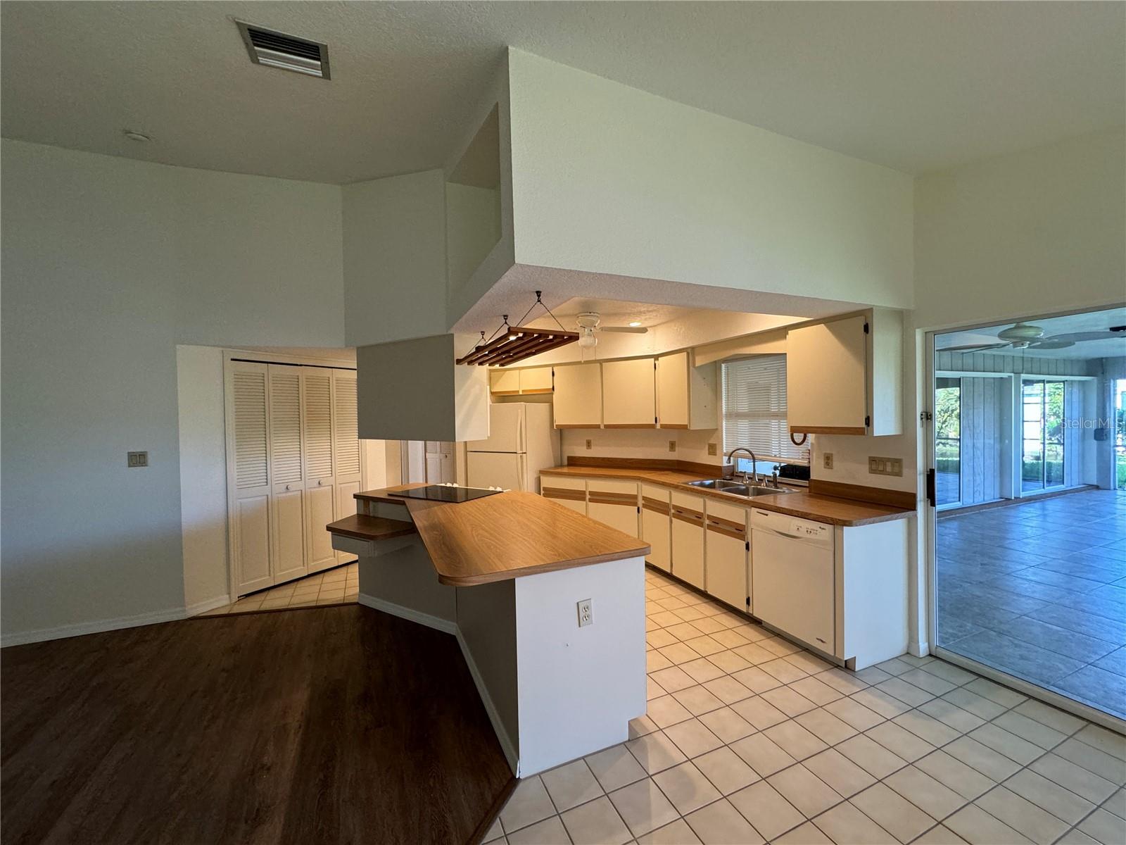 PORT CHARLOTTE SEC 028 - Residential Lease