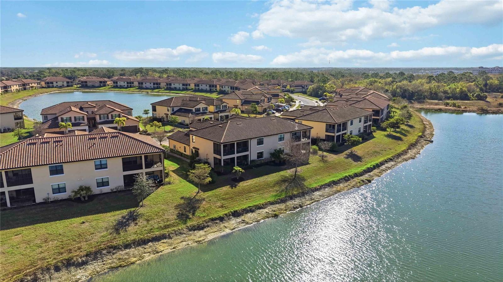 COACH HOMES III/GRAN PARADISO - Residential