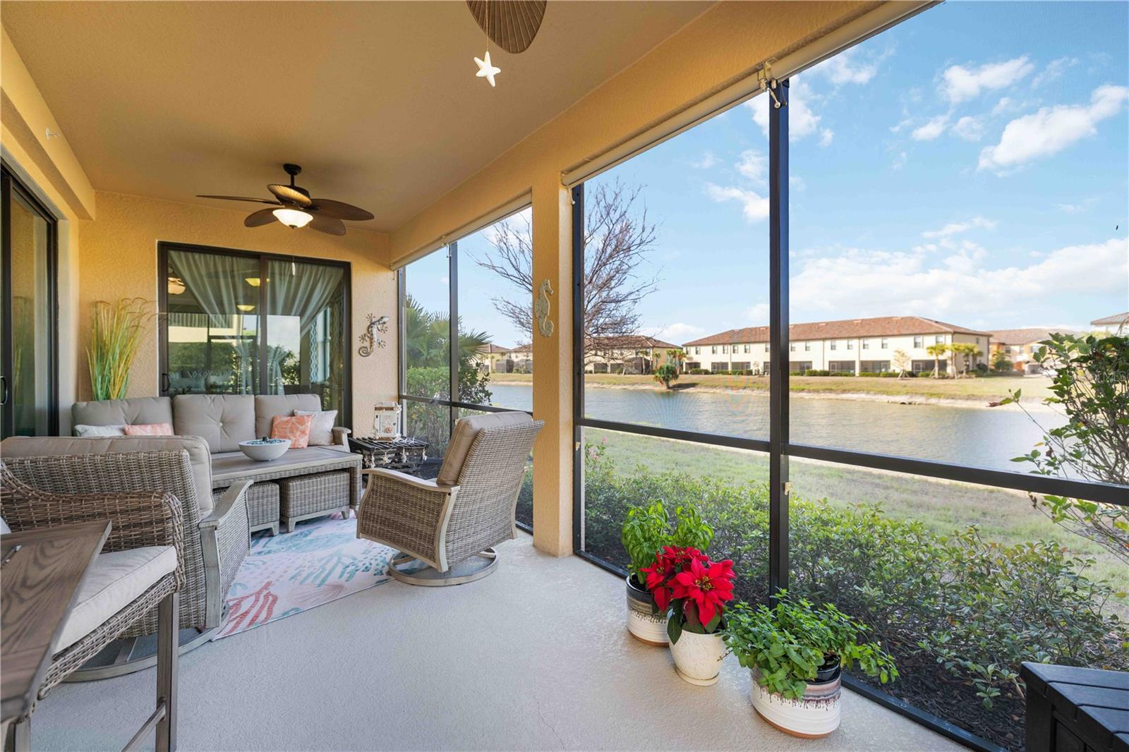 COACH HOMES III/GRAN PARADISO - Residential