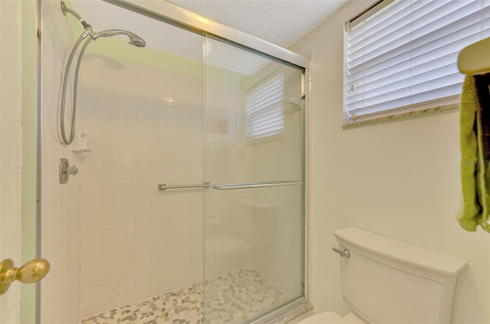 MISSION LAKES - Residential