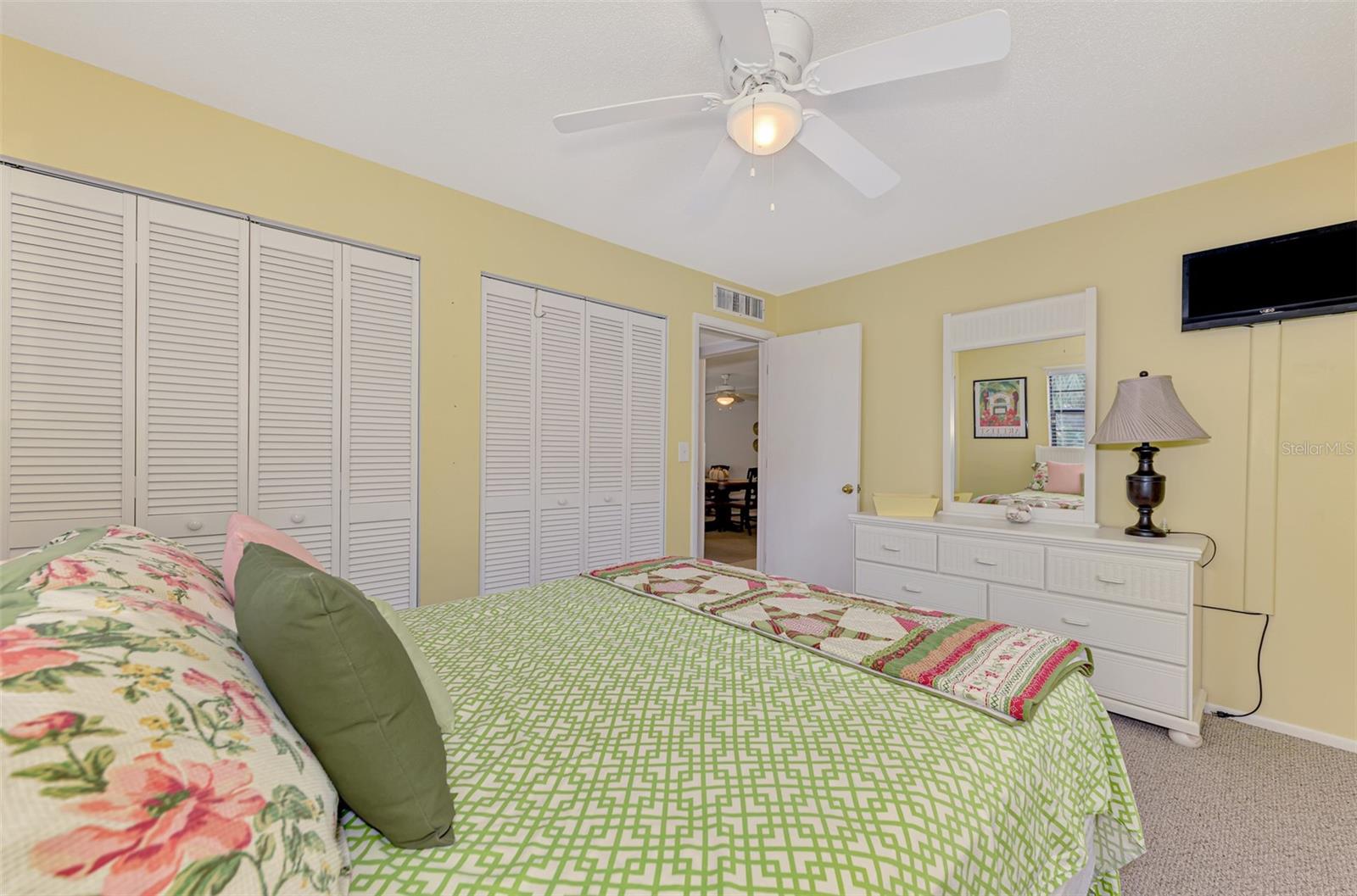 MISSION LAKES - Residential