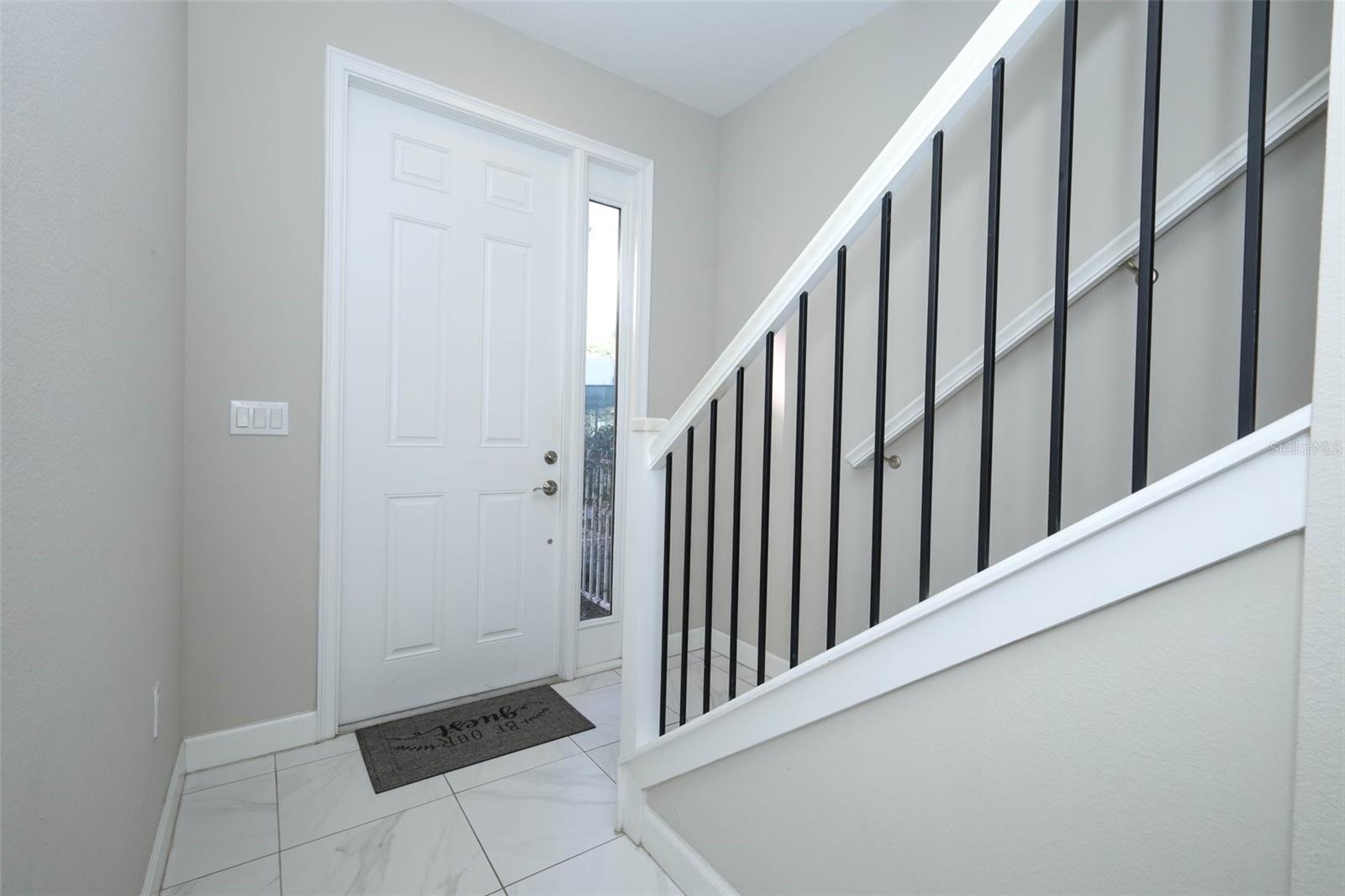 GRANDE OAKS AT HEATHROW - Residential