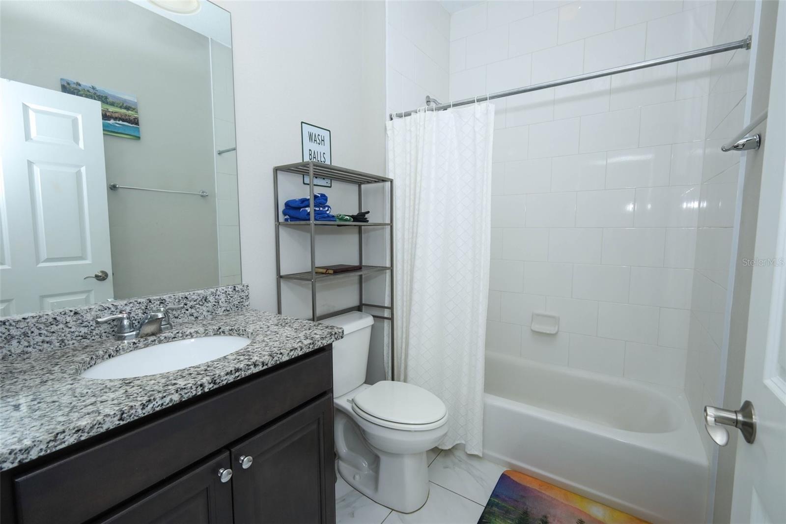 GRANDE OAKS AT HEATHROW - Residential