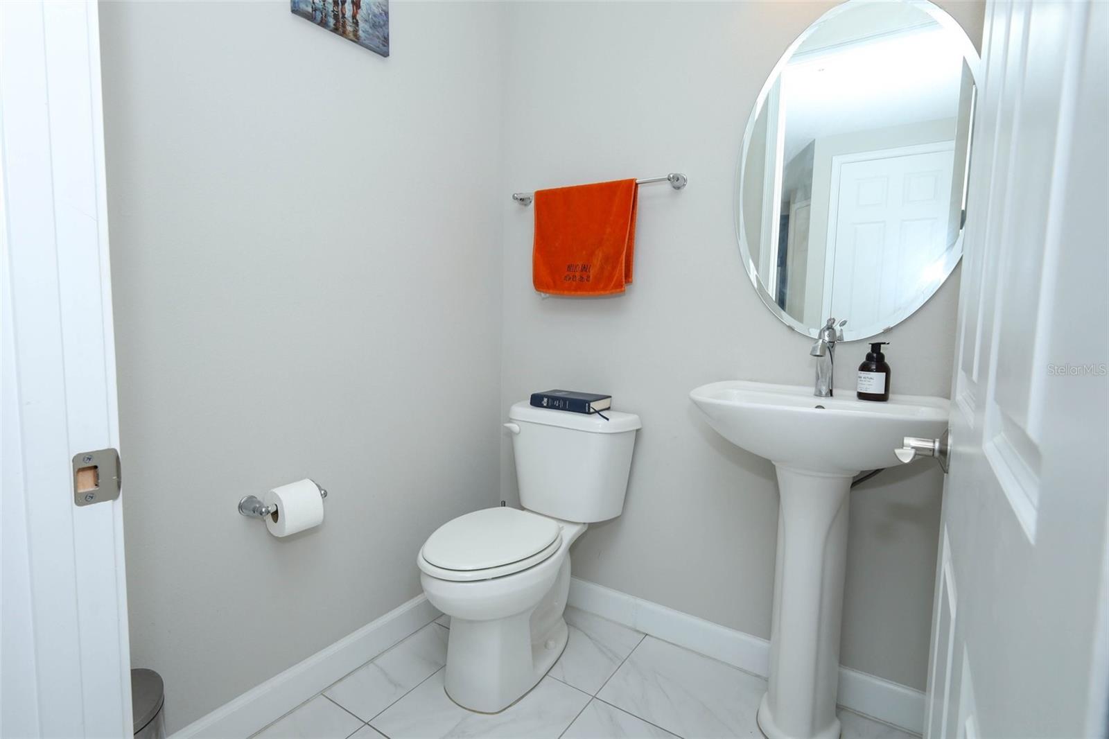 GRANDE OAKS AT HEATHROW - Residential