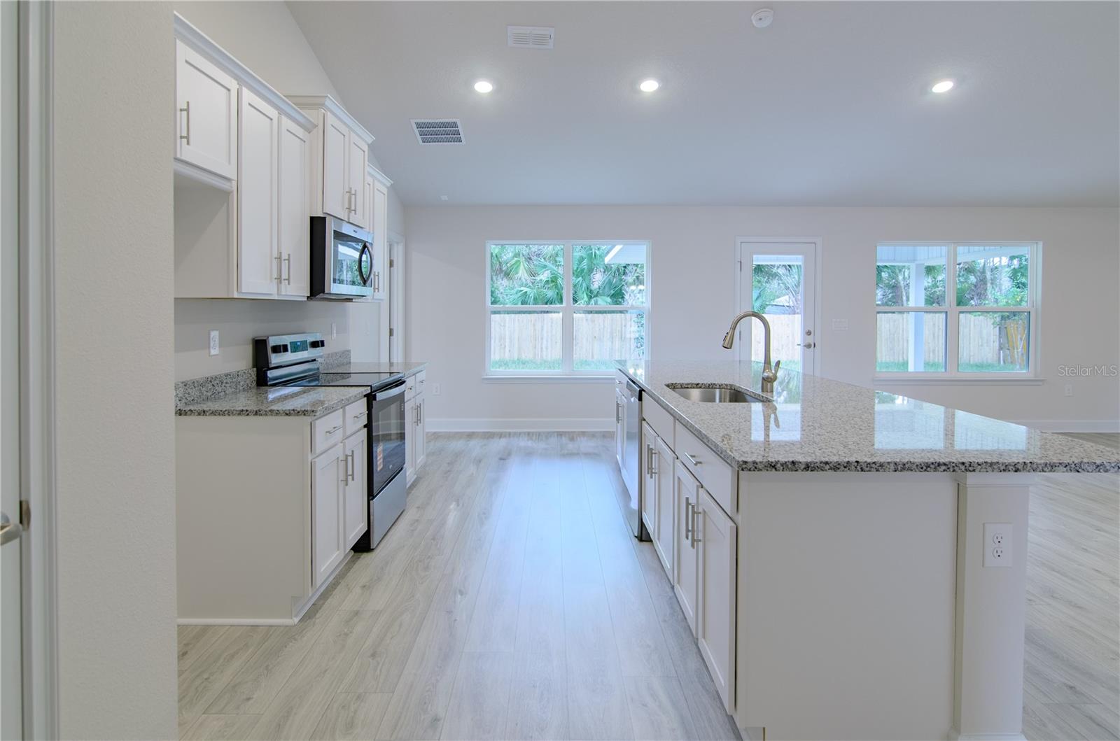 SEMINOLE WOODS - Residential