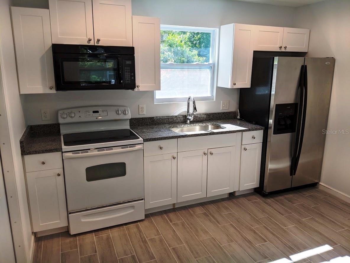 NEW PEARCE & PEARCE VEGETABLE FARMS - Residential Lease