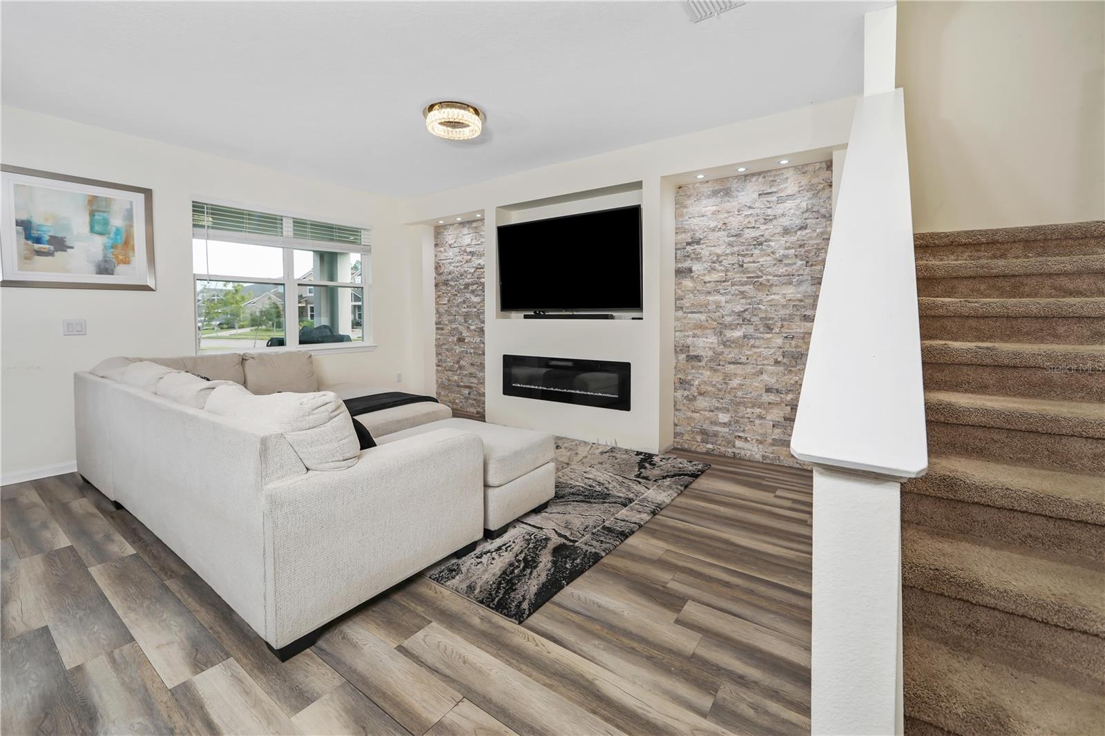 3107 STONEGATE DRIVE