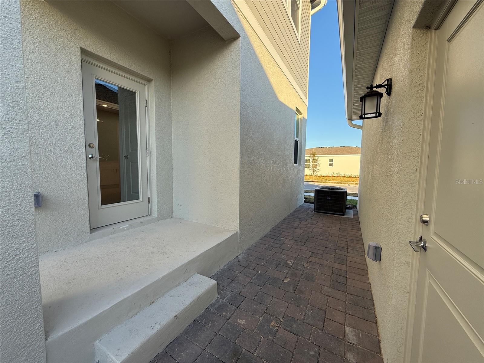 BRONSONS RIDGE 32S - Residential Lease