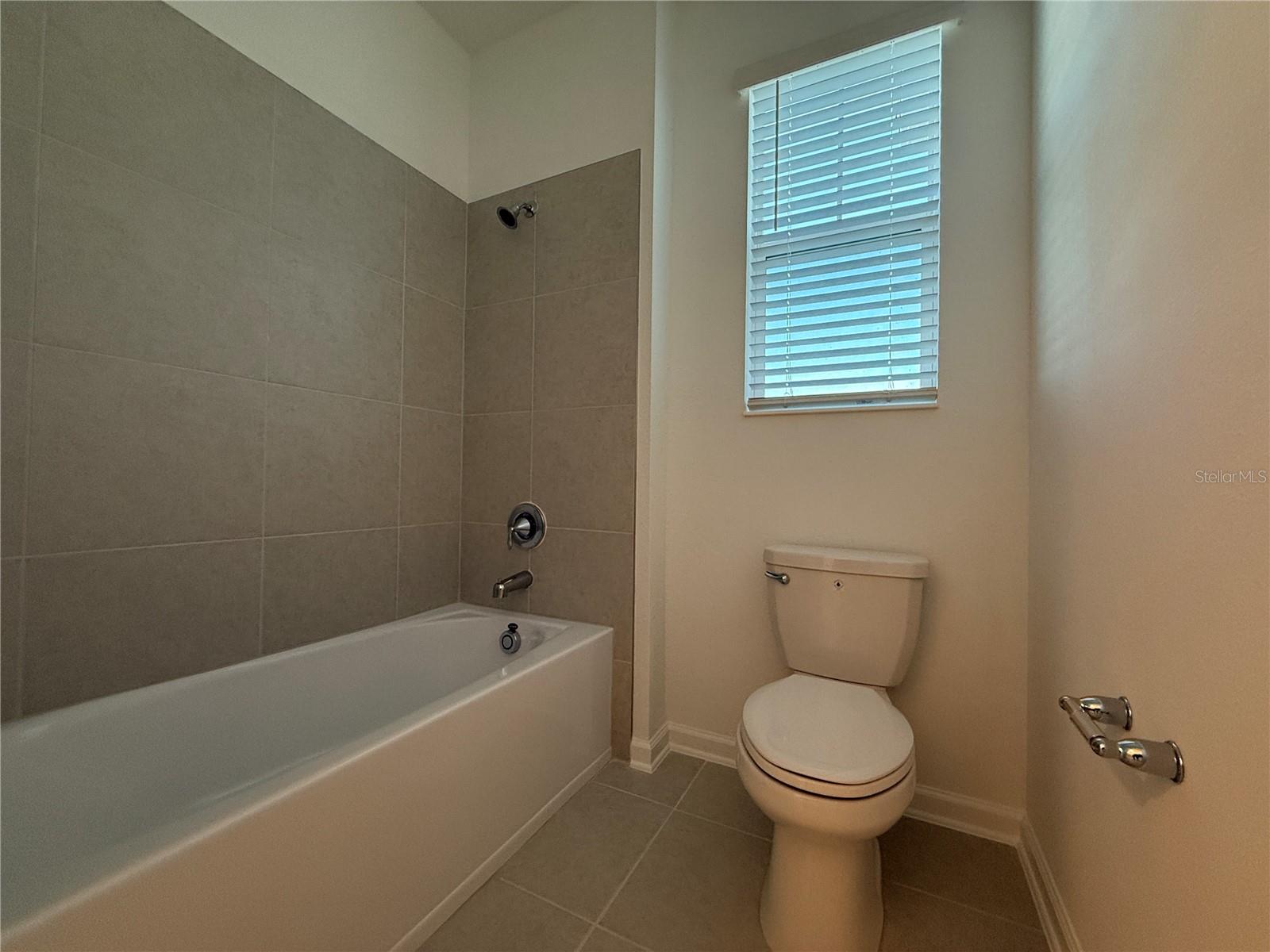 BRONSONS RIDGE 32S - Residential Lease