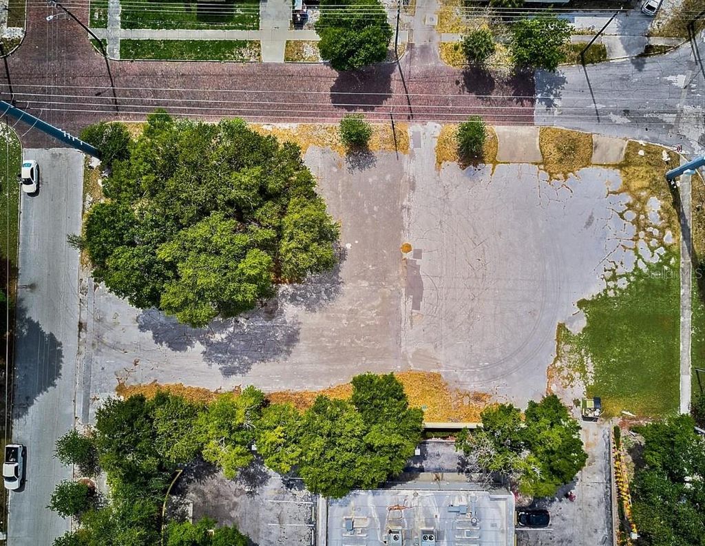 Photo of 1st Avenue S, St Petersburg, FL 33711 (MLS # TB8422513)