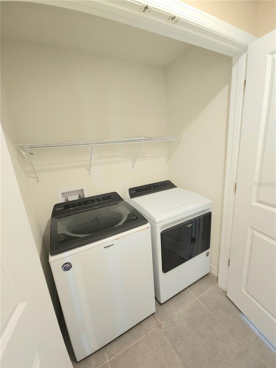 LAKE DIAMOND NORTH - Residential Lease