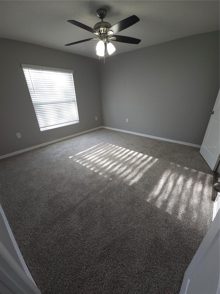 LAKE DIAMOND NORTH - Residential Lease