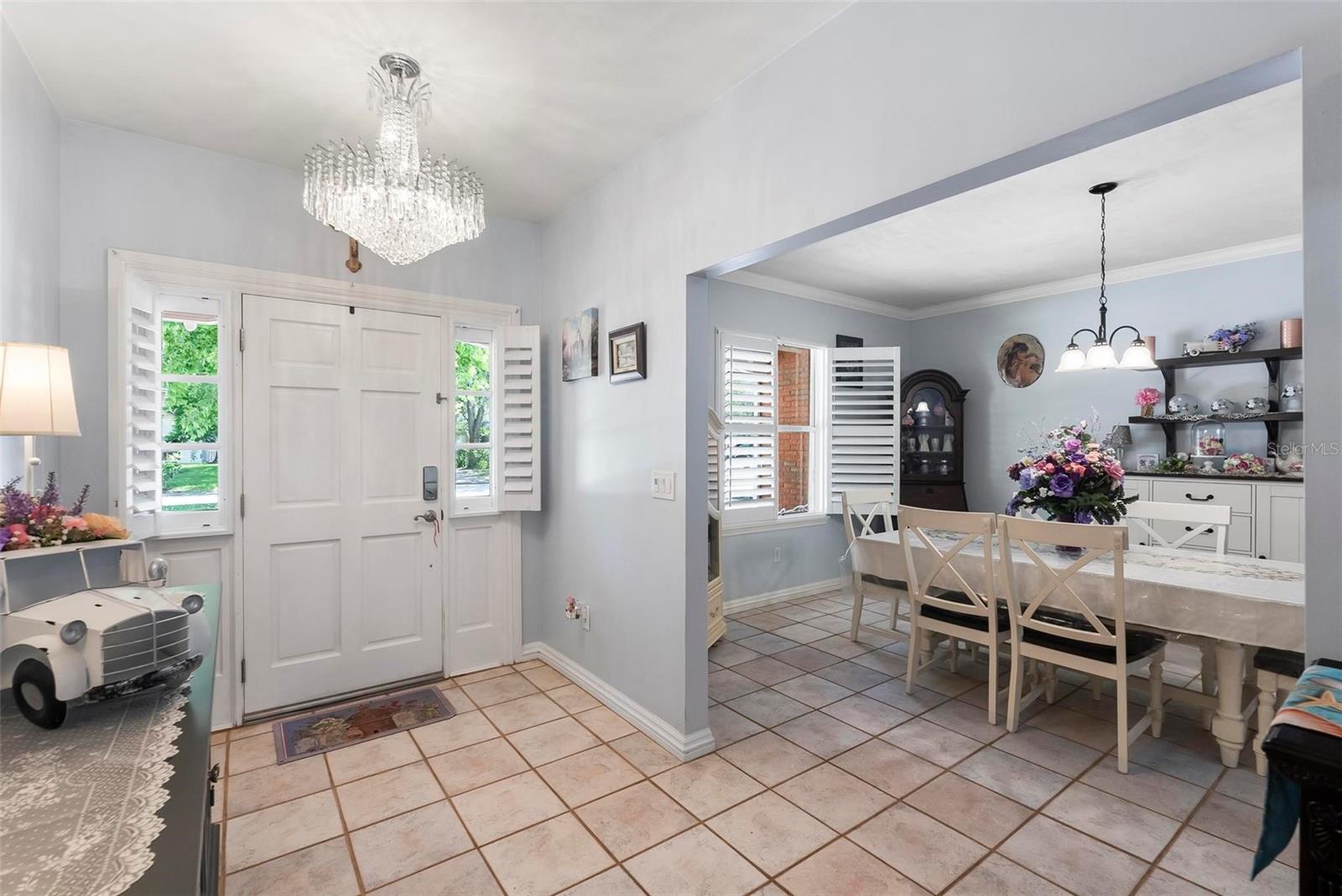27 WINDING CREEK WAY