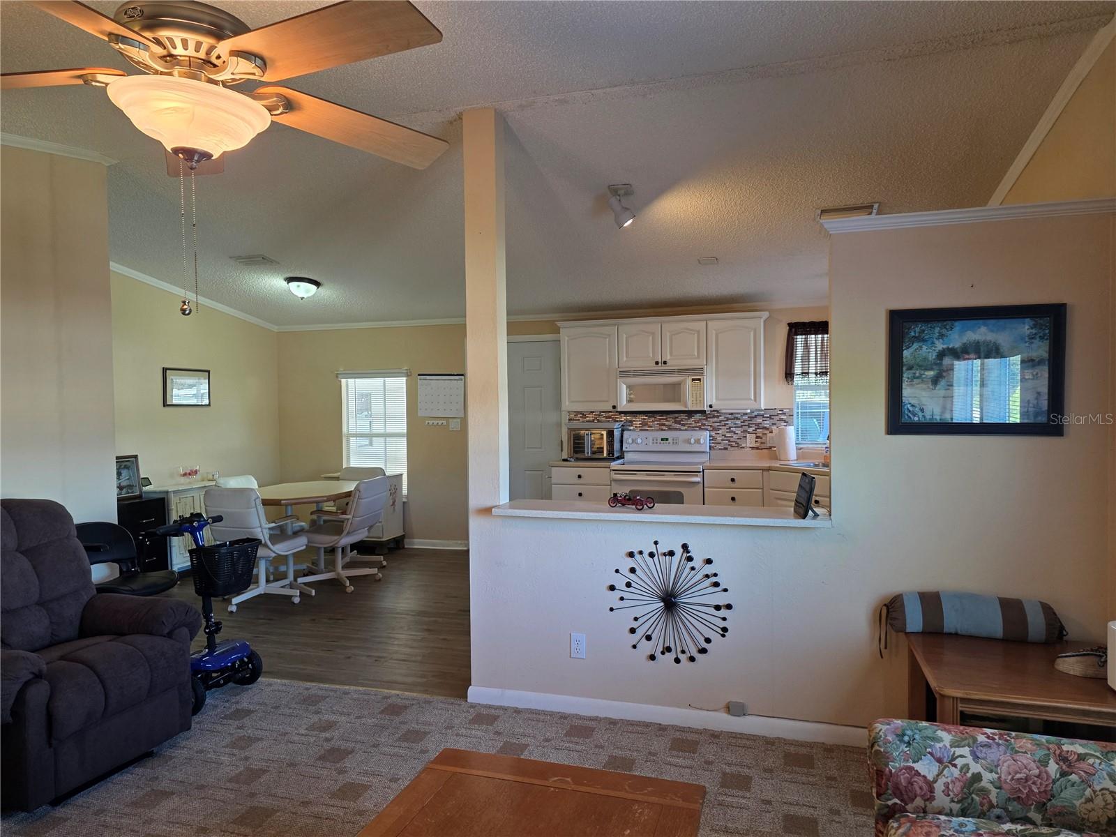 HILLTOP ESTATES - Residential