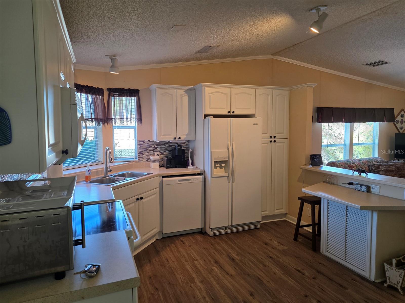 HILLTOP ESTATES - Residential