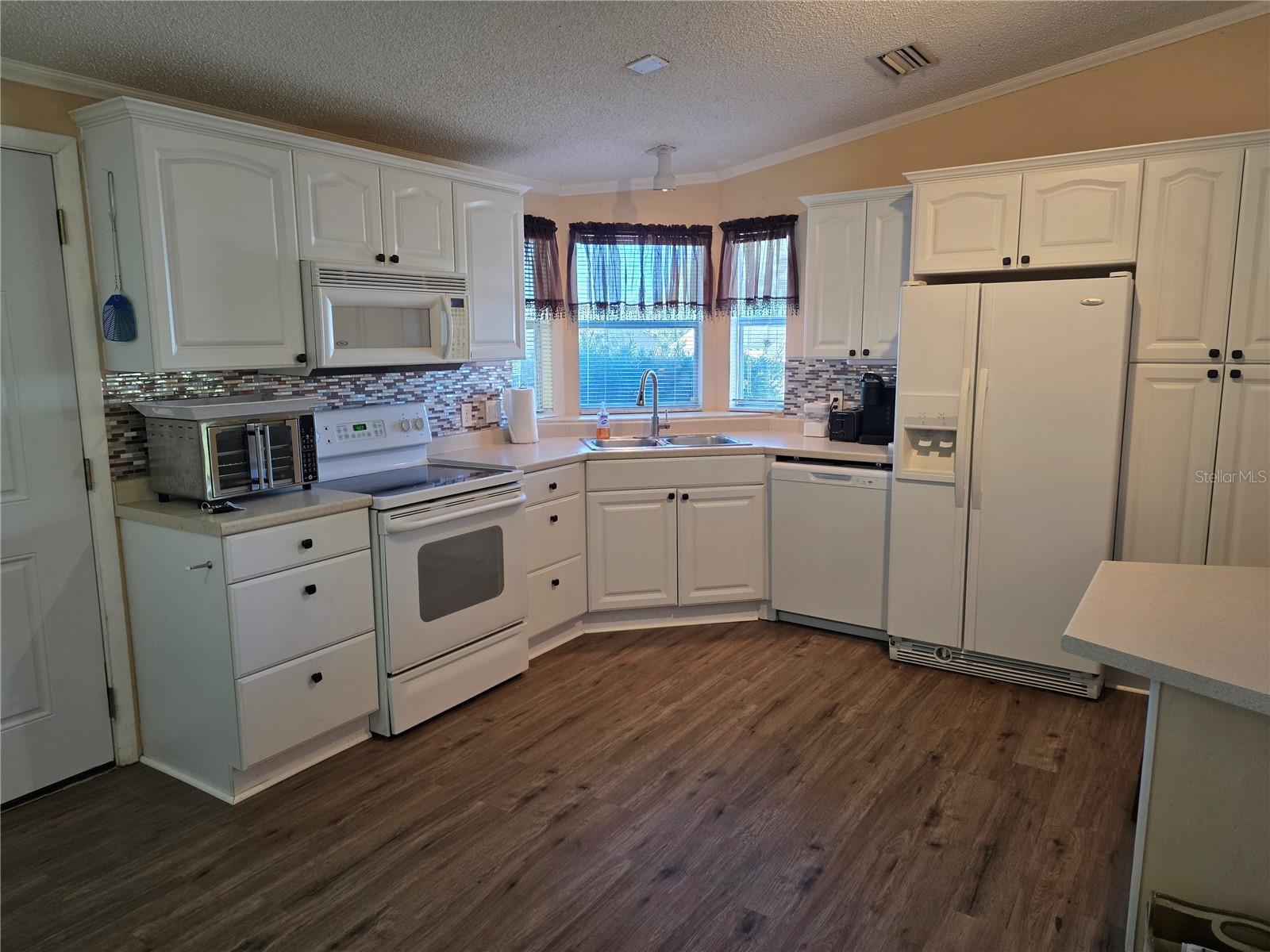 HILLTOP ESTATES - Residential