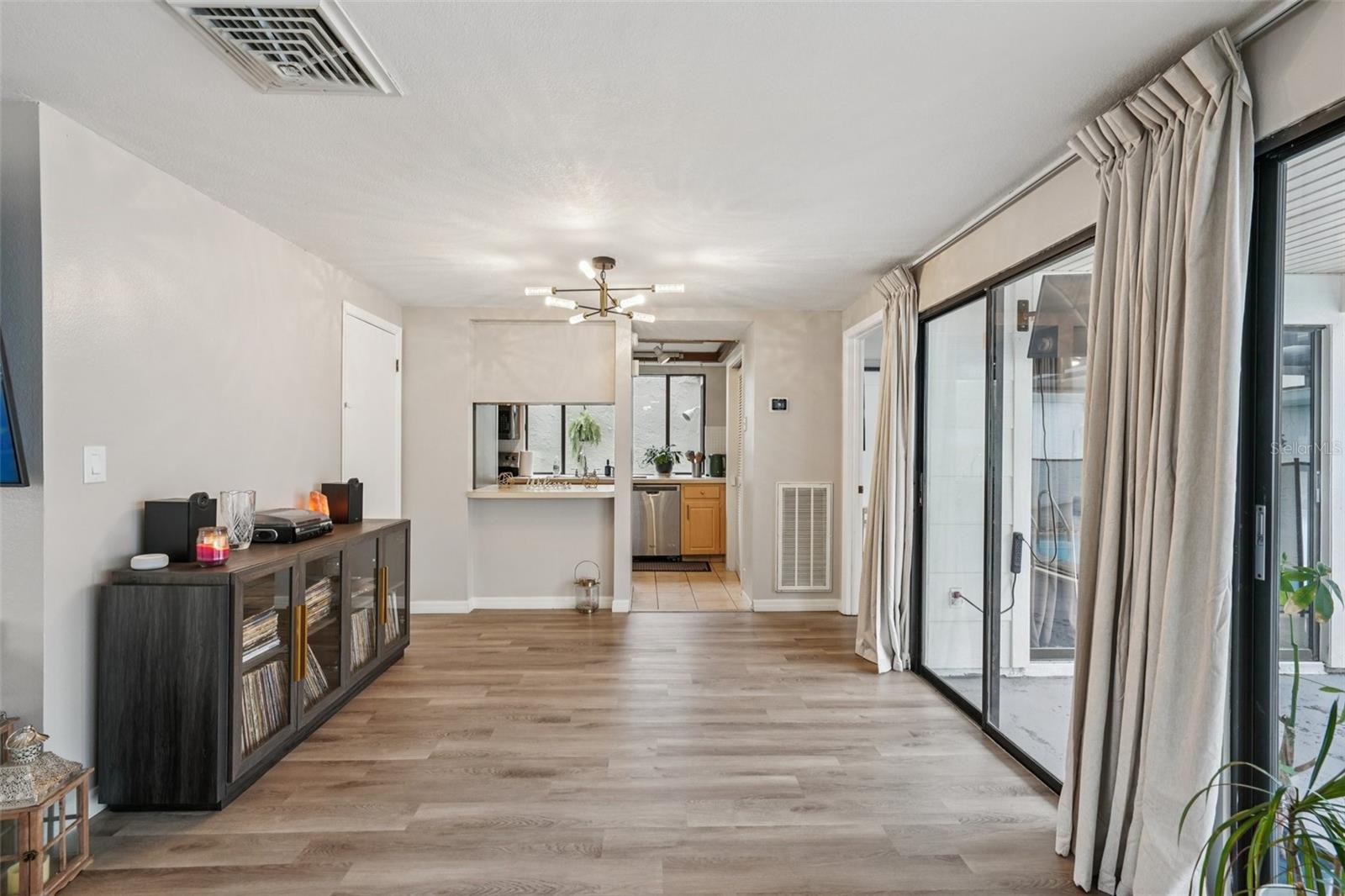 BEACON WOODS VILLAGE - Residential