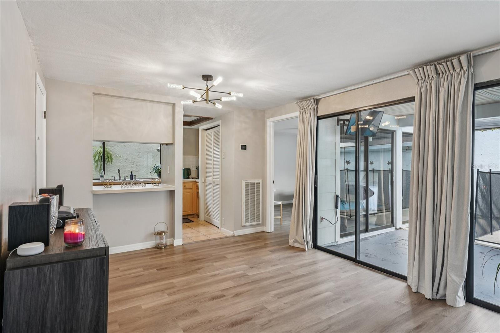 BEACON WOODS VILLAGE - Residential