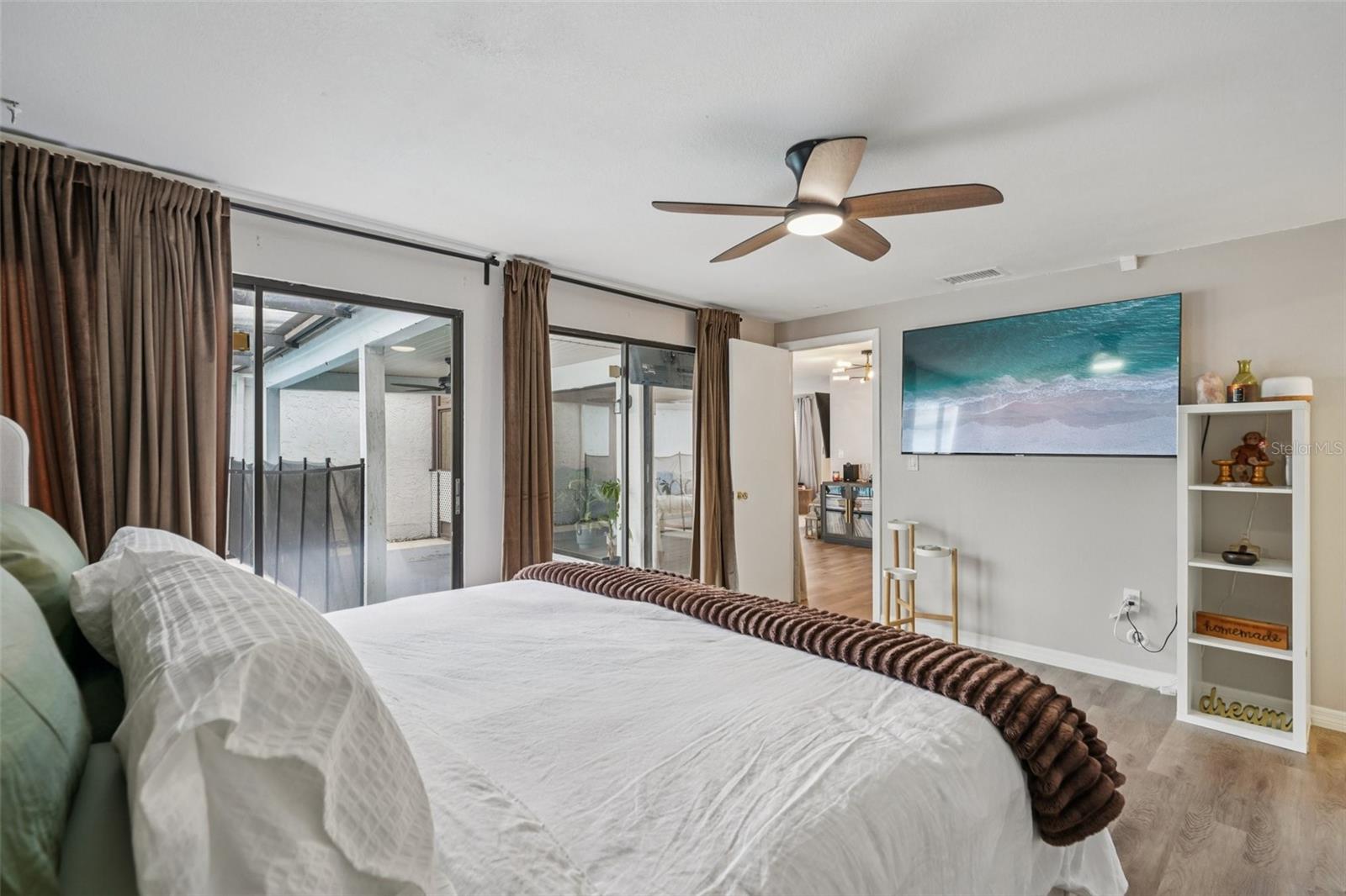 BEACON WOODS VILLAGE - Residential