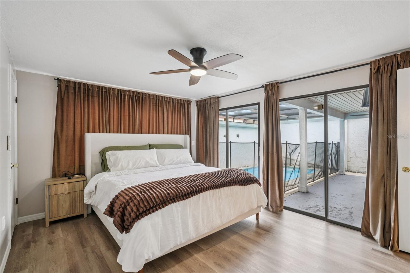 BEACON WOODS VILLAGE - Residential