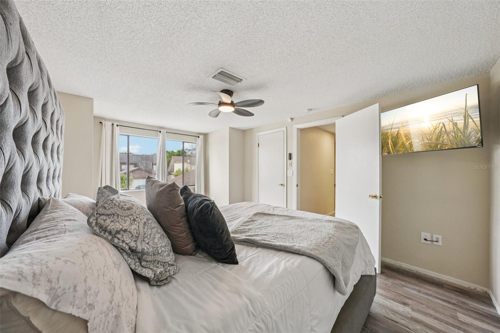 BEACON WOODS VILLAGE - Residential