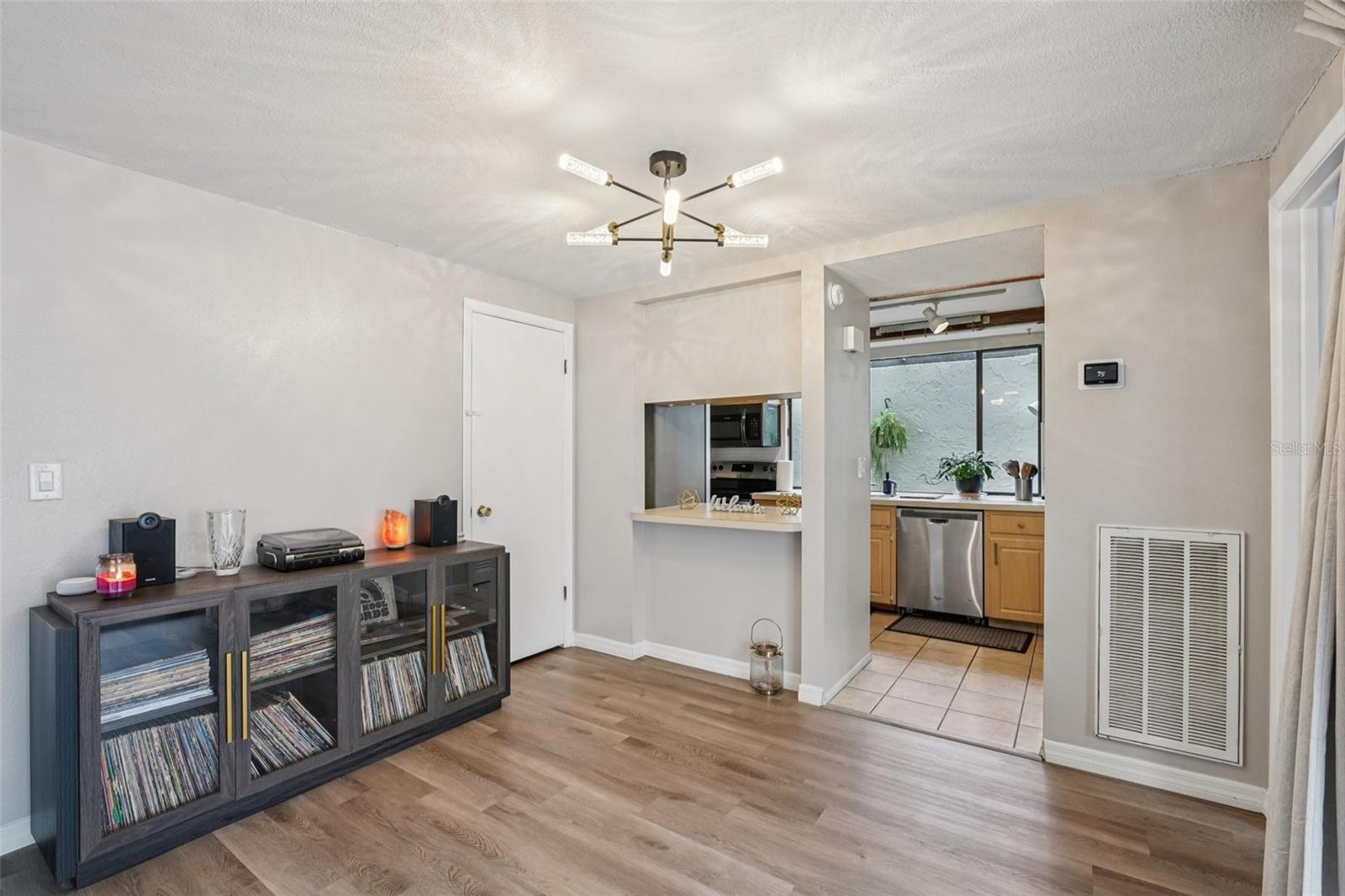 BEACON WOODS VILLAGE - Residential