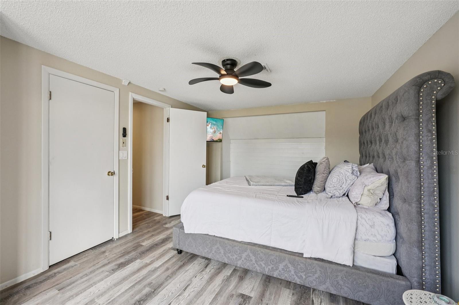 BEACON WOODS VILLAGE - Residential