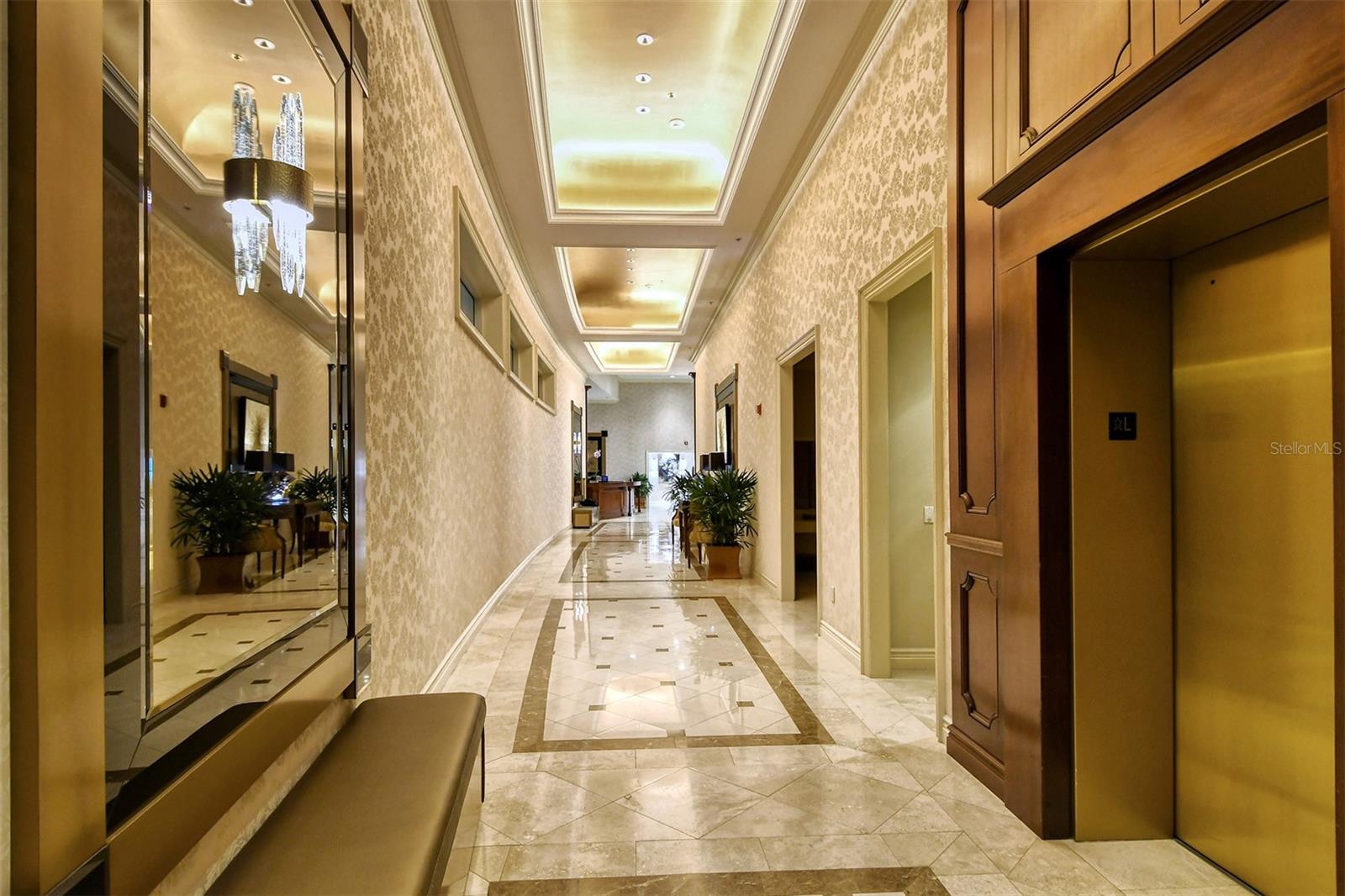 MARINA TOWER - Residential