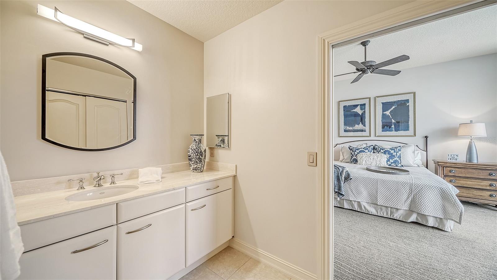 MARINA TOWER - Residential