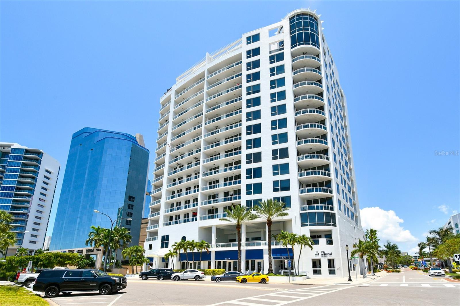 MARINA TOWER - Residential