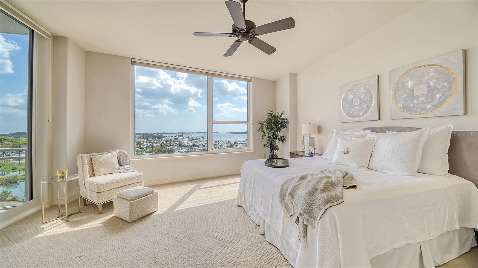 MARINA TOWER - Residential