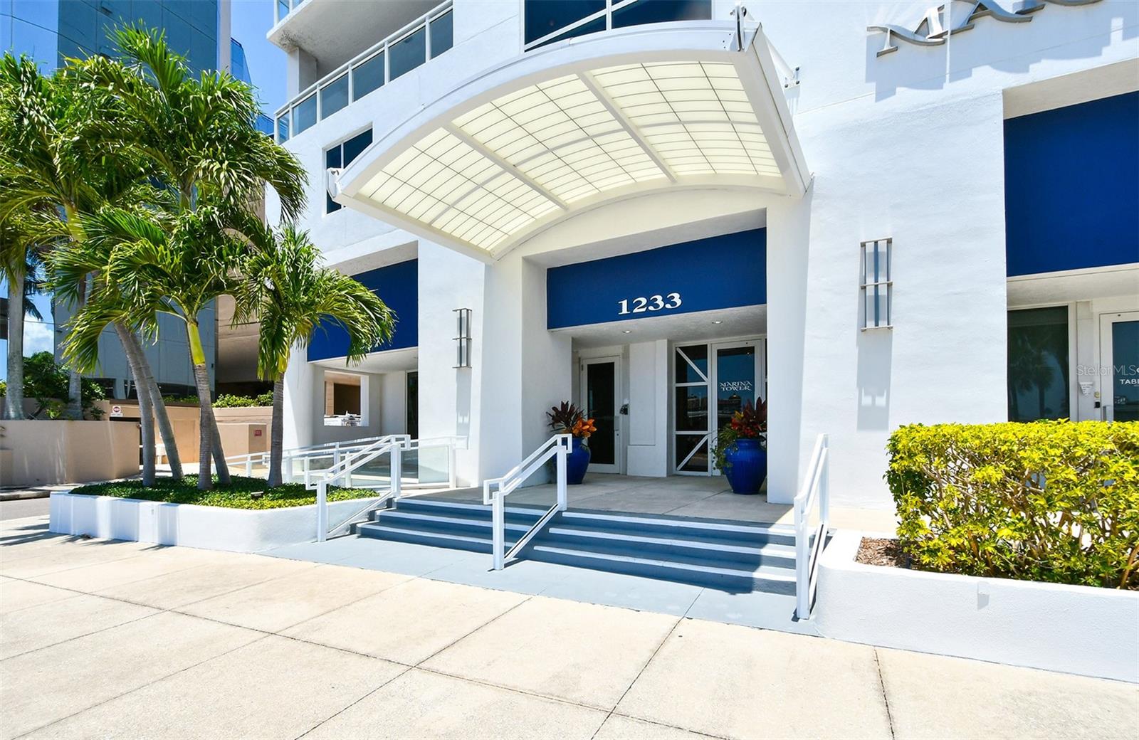 MARINA TOWER - Residential