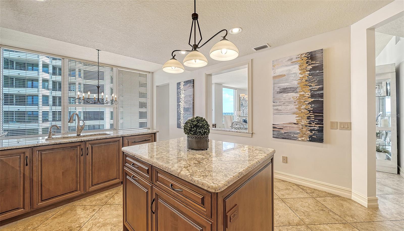 MARINA TOWER - Residential