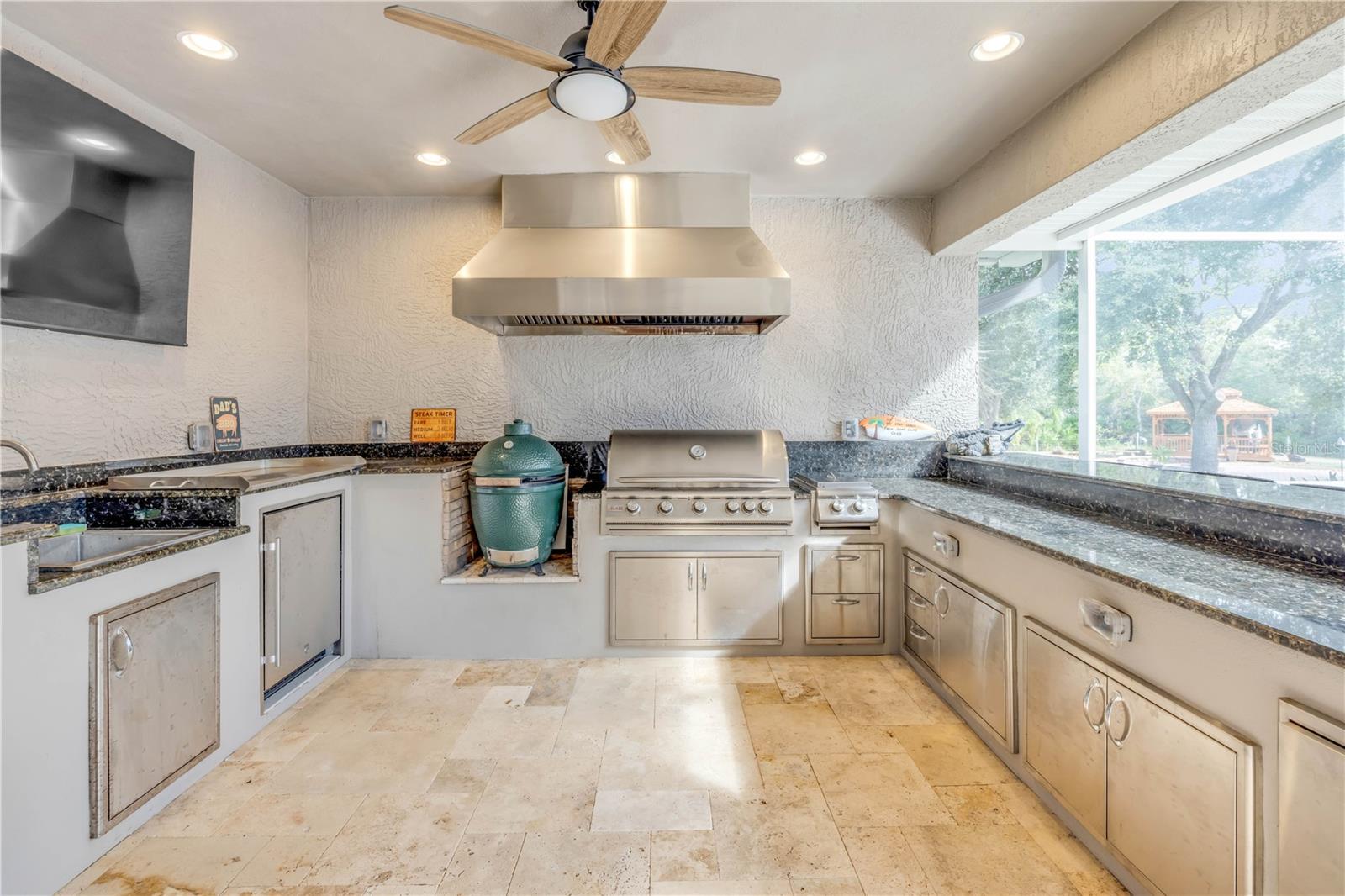 CRESTWOOD MANOR - Residential