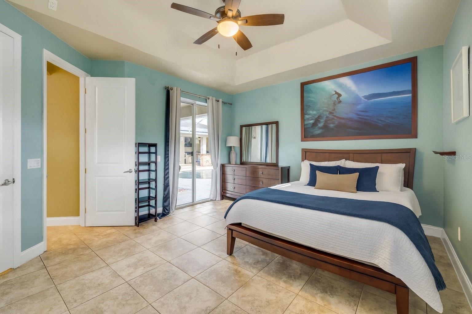 CRESTWOOD MANOR - Residential