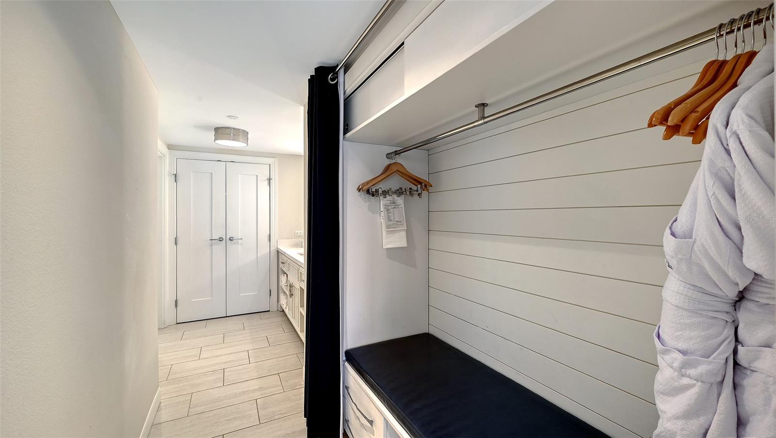 INN ON THE BEACH PH II - Residential
