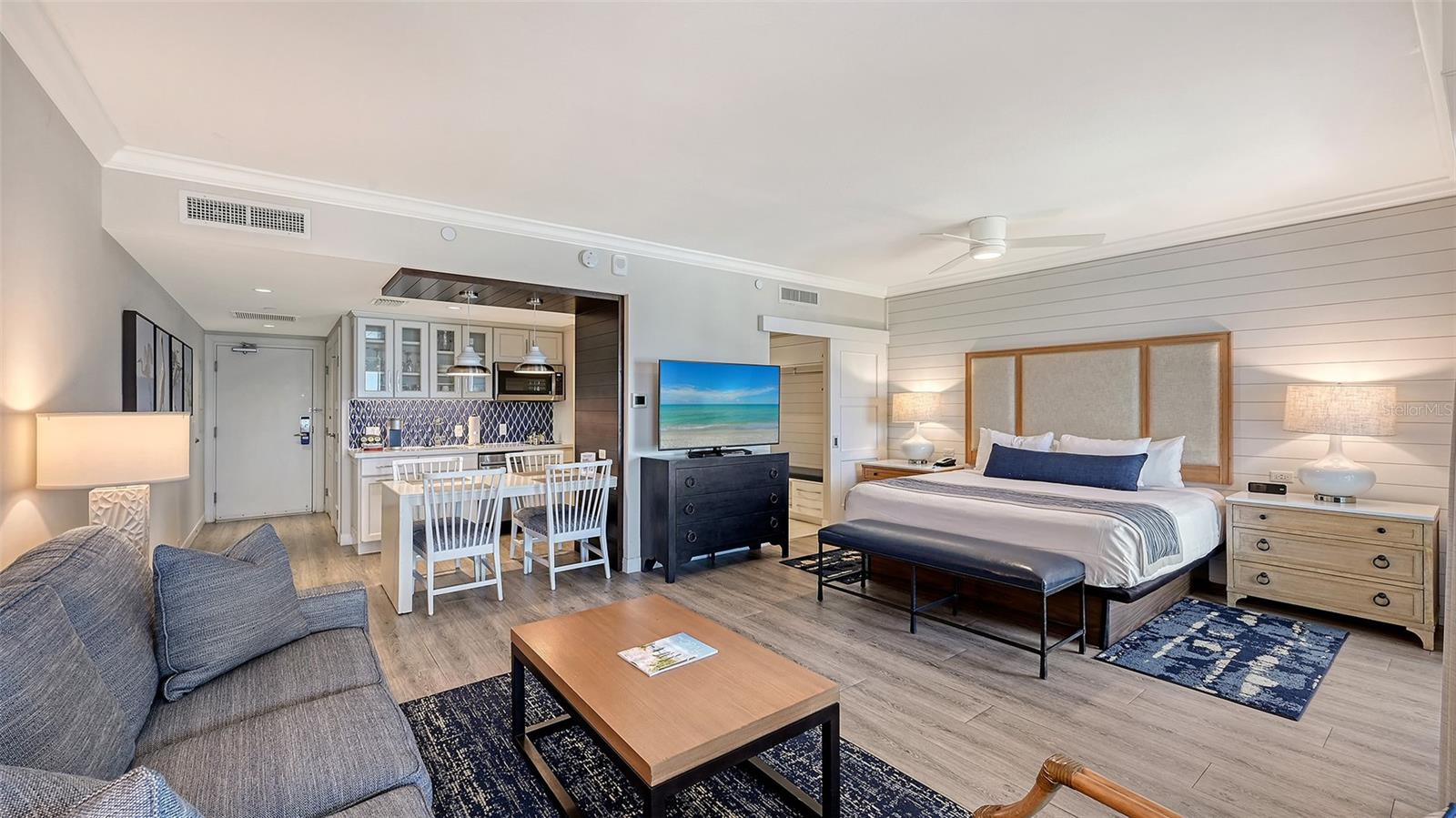 INN ON THE BEACH PH II - Residential