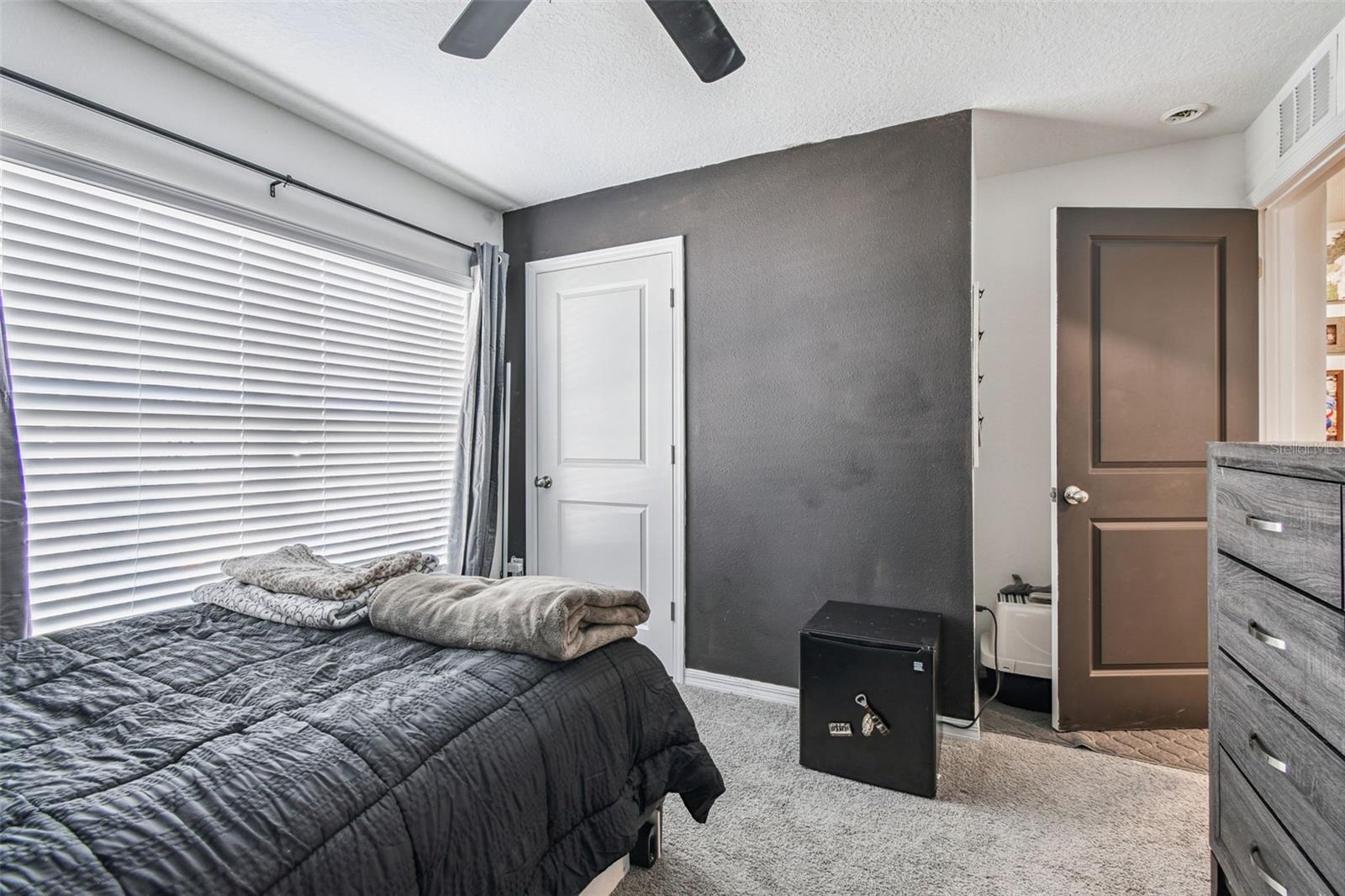 BERRY BAY SUB - Residential Lease