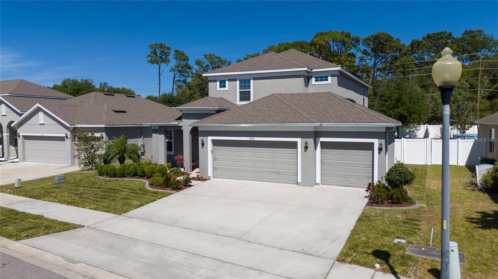 3002 BETHPAGE LOOP