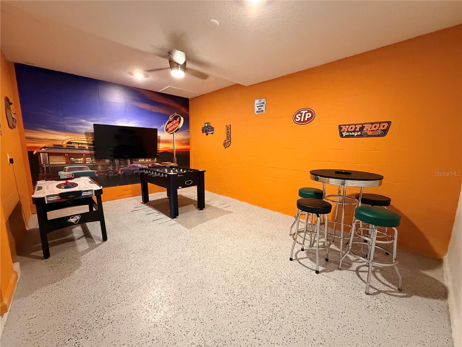 CHAMPIONSGATE CONDO 2 PH 13 & 14 - Residential