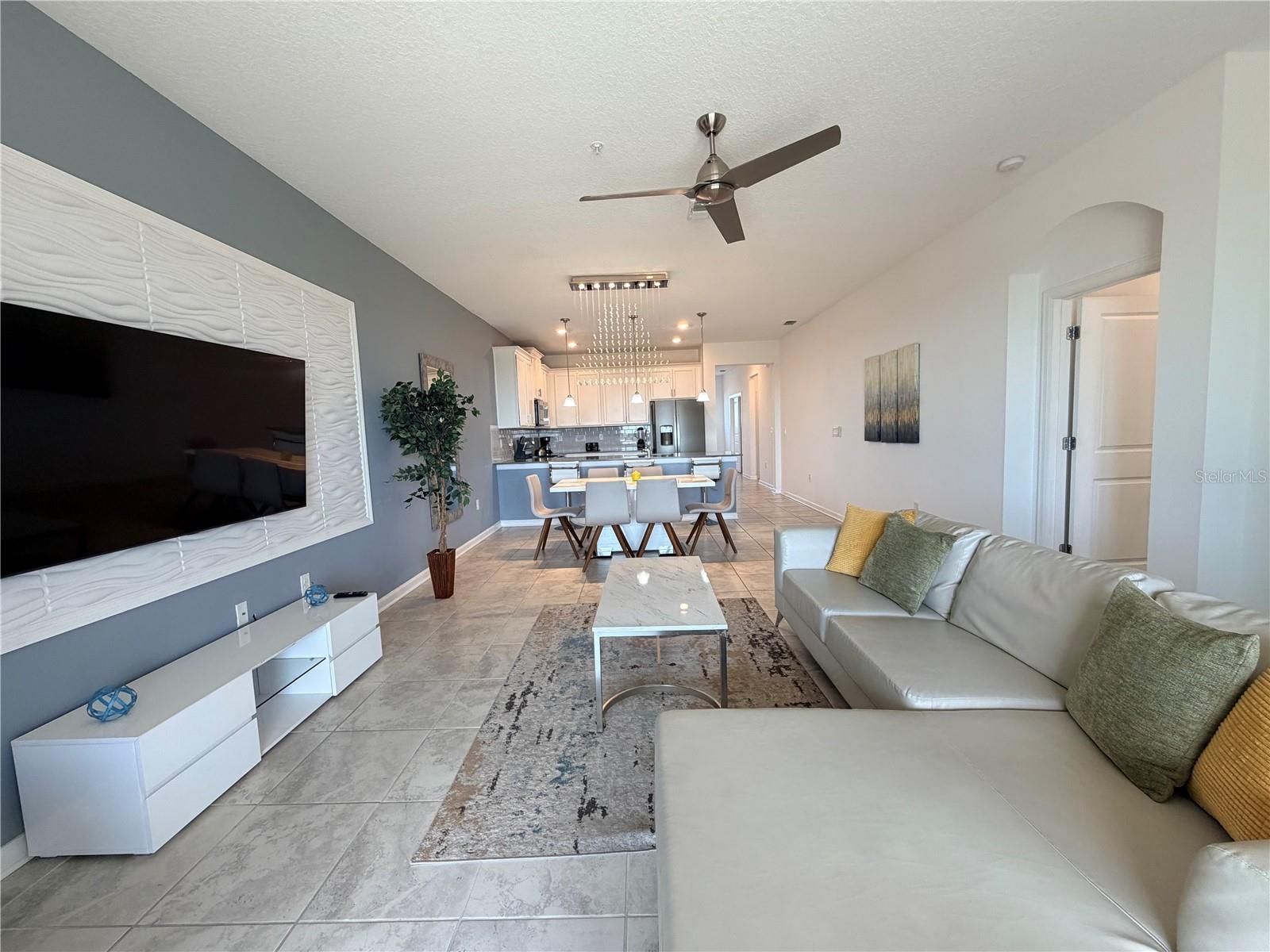 CHAMPIONSGATE CONDO 2 PH 13 & 14 - Residential