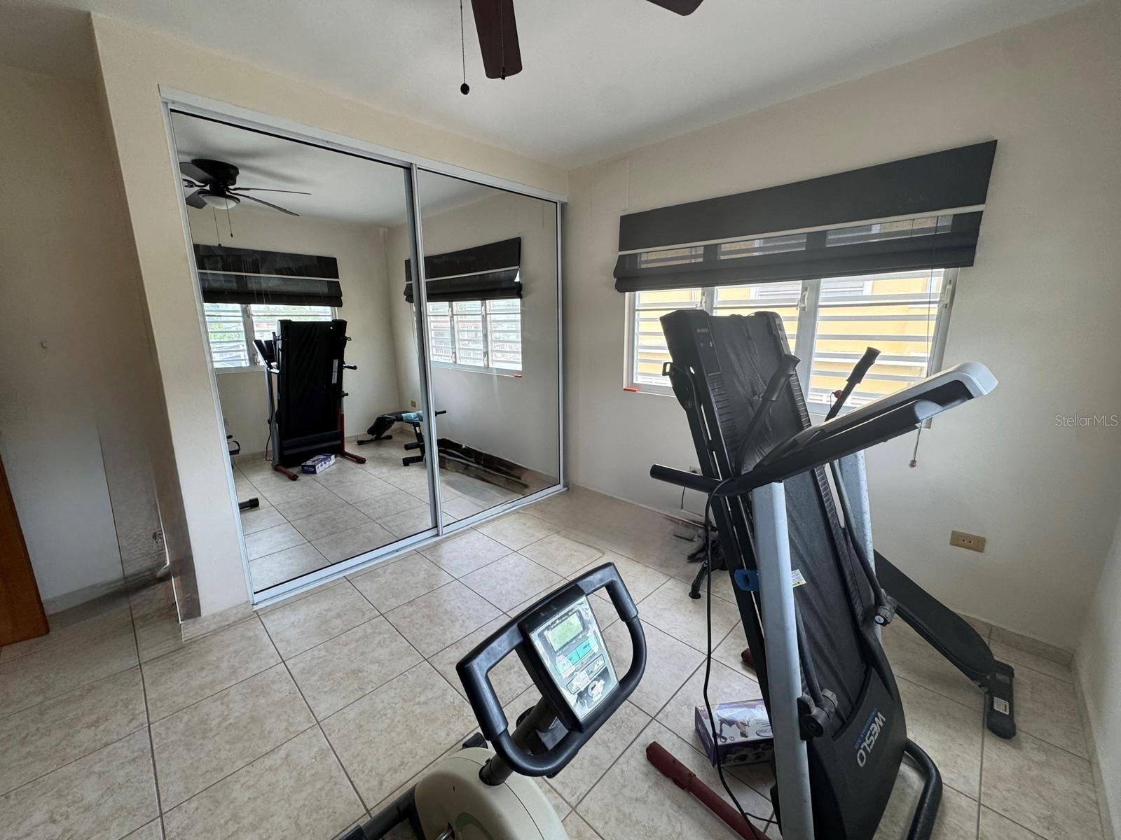 ALTURAS DE MONTE BRISAS - Residential